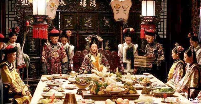 吃不完|古代皇帝吃饭有上百种菜，皇帝肯定吃不完，这些菜最后哪去了