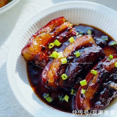 有了这盘东北扒肉，米饭都要多煮几碗