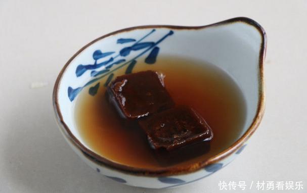 香甜|芋头做成的红糍粑,1块芋头1把糯米饭,软糯又香甜