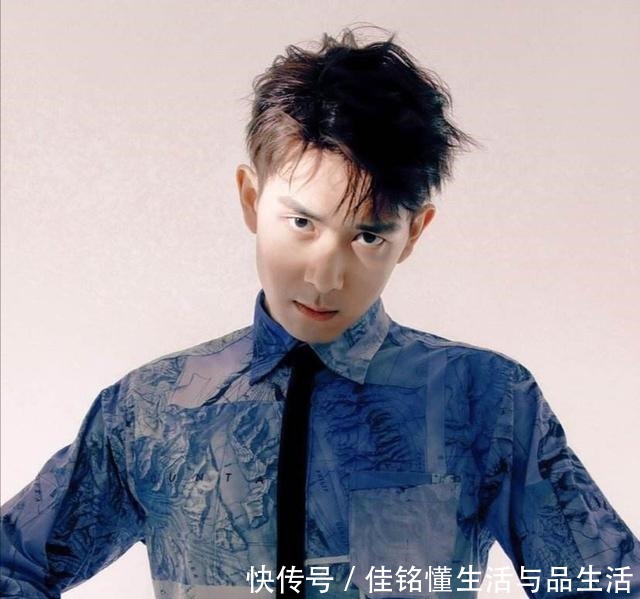 发型|锅盖头已过时,这5款男生“发型”才是当下最火,清爽精神还帅气!