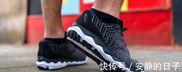 neo 最“固执”的跑鞋品牌,30年一直坚持物理缓震,依旧一致好评!