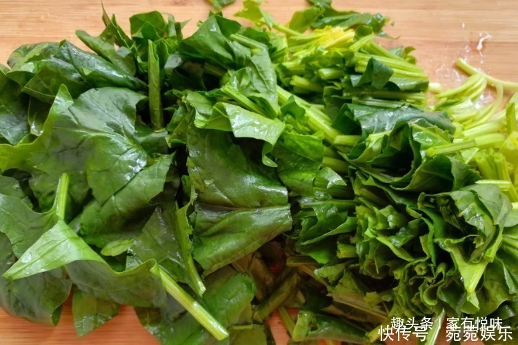 做丸子，比白菜香，比肉便宜，十分钟就出锅，上桌立马被吃光