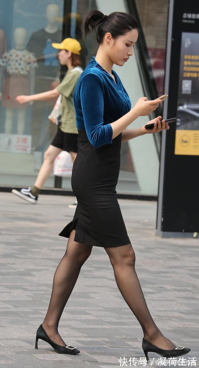 女士 职场时尚干练搭配,除了能显出职场的干练外,还具有很强的时尚感