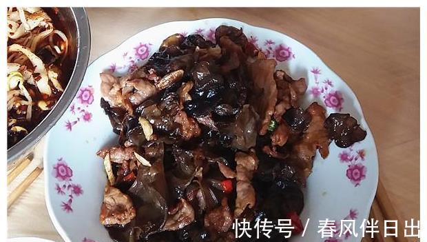 土鸡汤|带姐姐去男友家做客,男友特意做一桌菜招待,饭后姐姐让我快点嫁