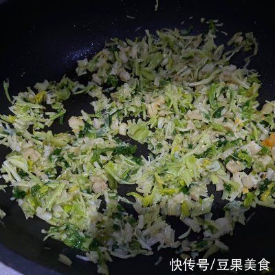  炒饭|据说这个时候吃瑶柱香芹炒饭，是最好的