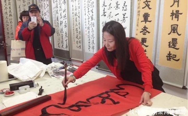 气质|慈禧长得很丑,孙女发布的照片,慈禧的美丽和气质