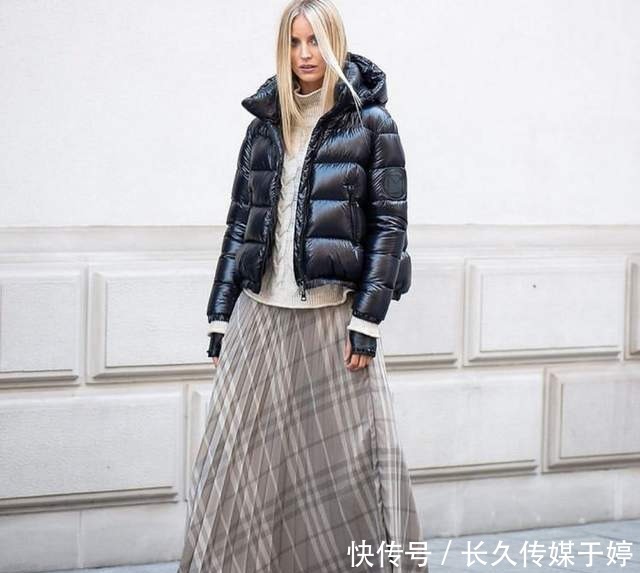 冬天|半身裙+羽绒服,冬天这样穿,好看显瘦与保暖都可兼得