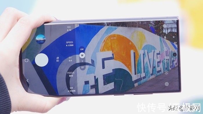 s22|“白天不懂夜的黑”三星Galaxy S22 Ultra：我却更懂夜的美