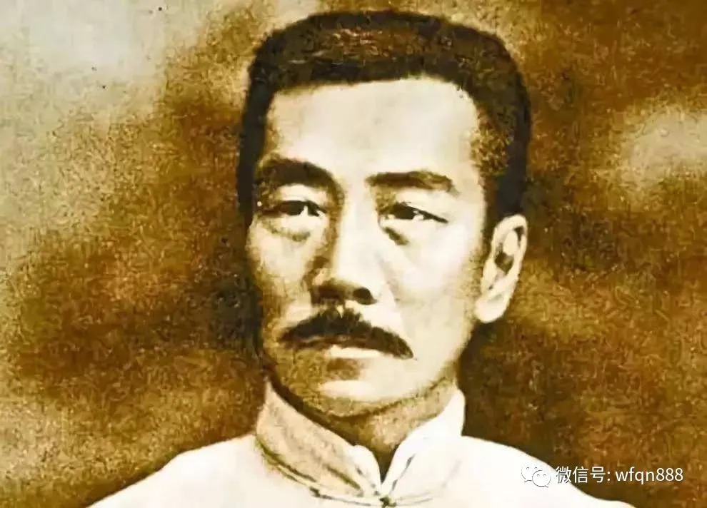 周作人$鲁迅一家三兄弟,各个知识渊博,为何却会闹掰?伟人也有家庭烦恼