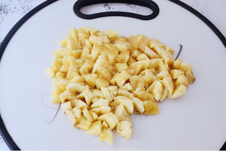 手抓饼的花样吃法,做成好吃的香蕉派,又香又酥比买的好吃