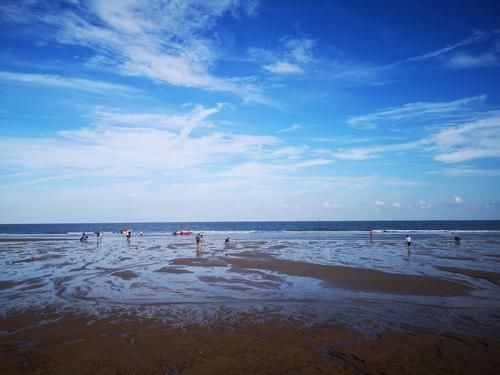 浴场|安静海滨城市山东日照好玩的景点有哪些，暑期游日照金沙滩