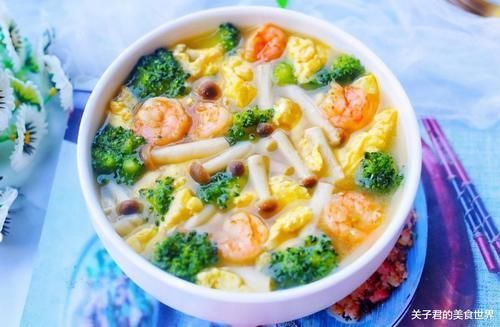 阿姨|38岁阿姨的轻断食晚餐,朋友圈火了,网友:太自律,学着吃也不胖