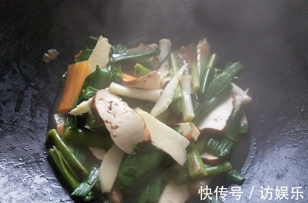 大蒜苗|“天然盘尼西林”竟然是它,一周吃3次,止咳化痰,活血养人!