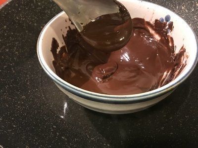 用油|巧克力饼干别再买着吃了,不用水不用油,而且不用烤,在家就能做