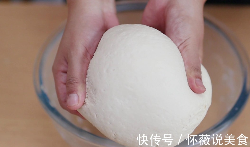 电饭煲做脆底面包，松软拉丝不揉膜，好吃不上火
