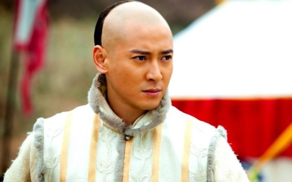 嫁给皇太极|孝庄多尔衮皇太极“三角恋”真相：没有青梅竹马，更没有横刀夺爱