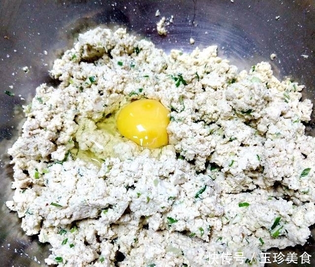 肉丸|别再油炸丸子了,这做法比肉丸好吃,白嫩鲜香不上火,秋燥要吃