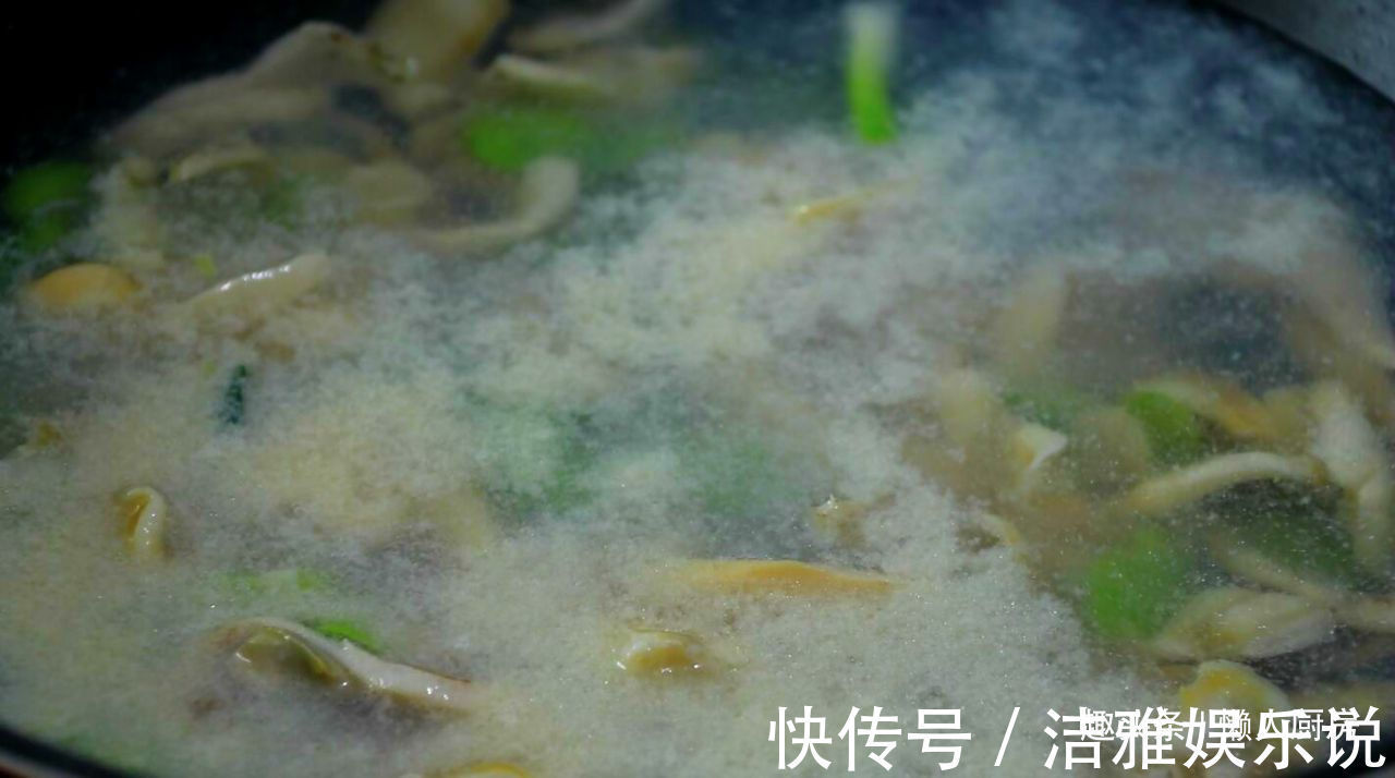 肉嫩|蛏子别只会炒着吃，教你做一碗蛏子汤，鲜中带香，肉嫩不老
