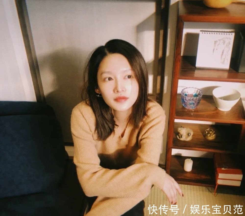 双眼皮、一字眉已经过时了,现在的美女标准是这样……