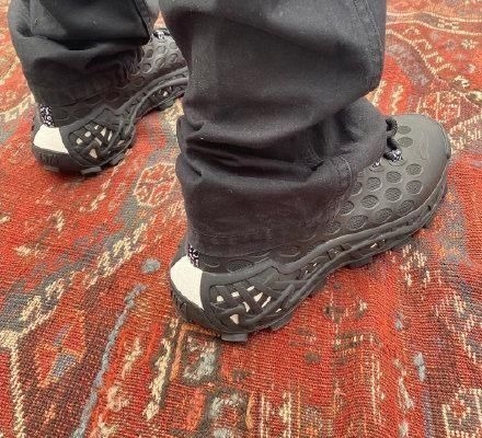 进口鞋 安踏联名“范思哲”!颜值满分,国外明星上脚,老外也爱进口鞋?