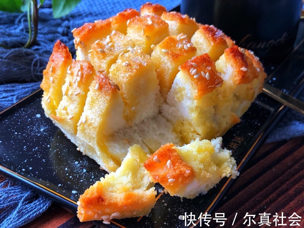 吃剩下的馒头别扔,不加一滴油做成香甜的烤馒头,全家都爱吃