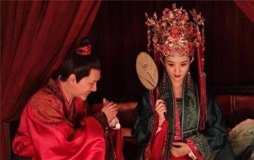 讽刺@“天价彩礼”是对礼的最大讽刺,看古人彩礼送啥才知违背了初衷