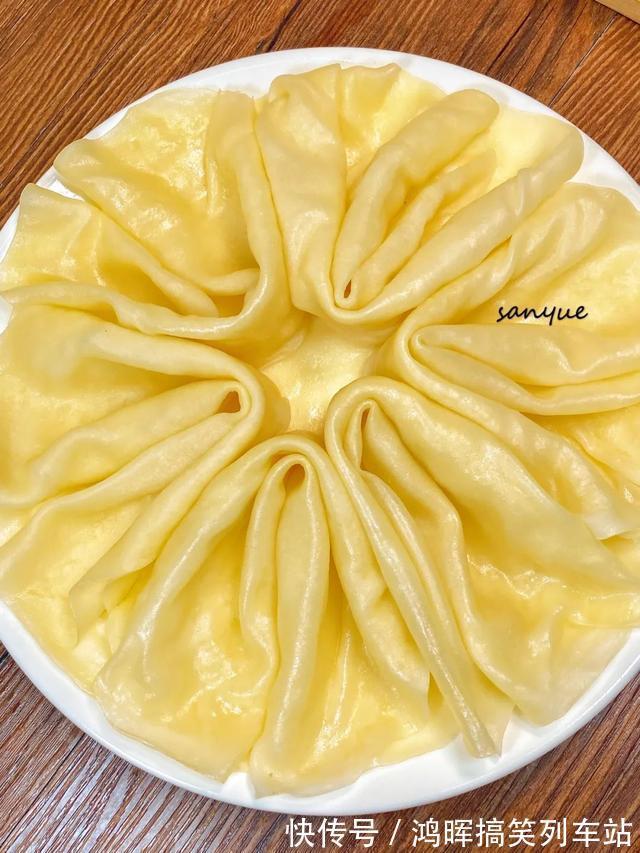 面食|蛋饼、葱油饼、糖酥饼...200+面食菜谱，她教你连吃7个月不重样