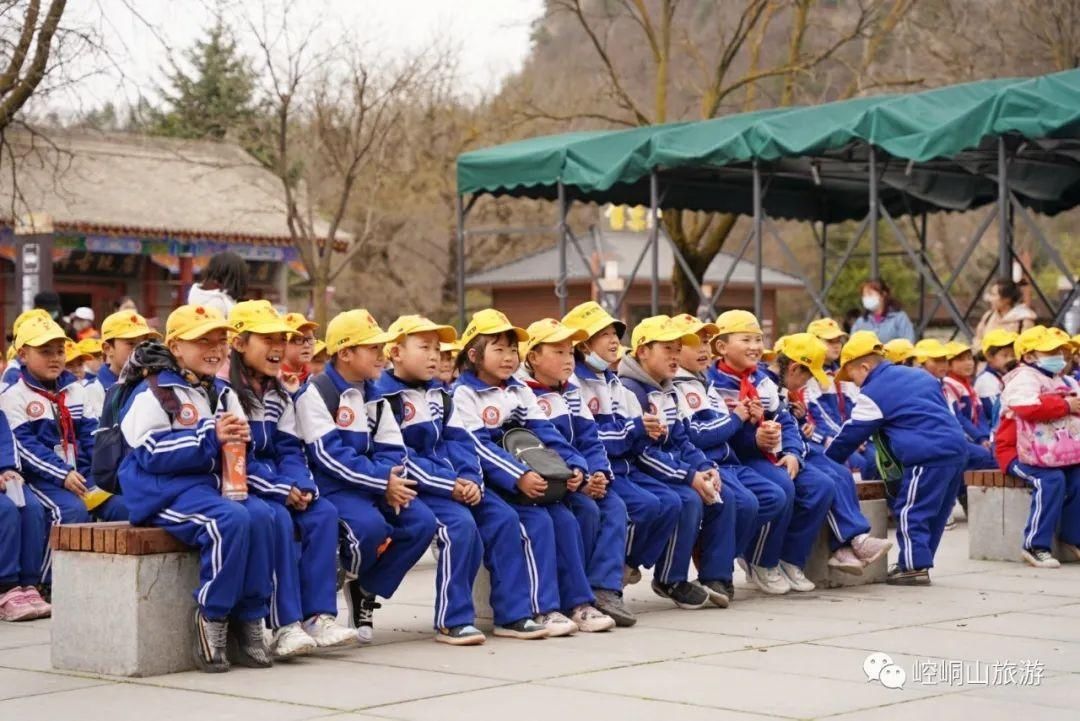 崆峒山景区掀起春季研学游热潮！