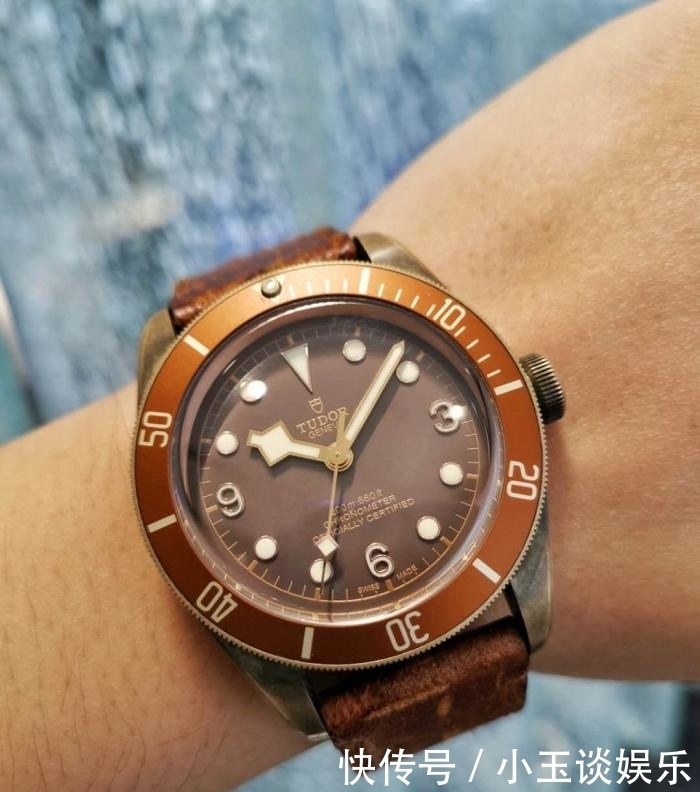 给大家介绍几款不错的复刻表<玩表我认真的