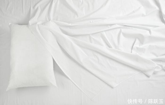 中老年人一天要睡多久?复旦研究:睡够最佳时间就行了,别强求