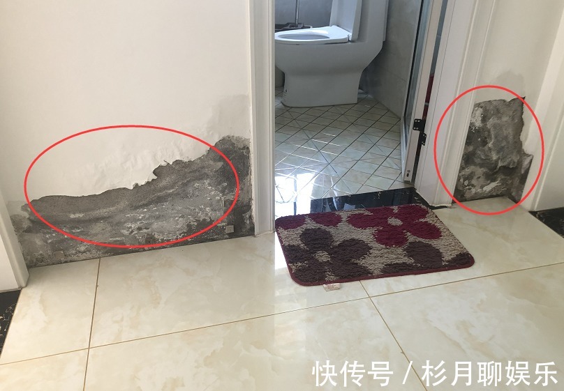 客厅|今后再买房,客厅坚决不贴瓷砖,连踢脚线也要拆,瞧下图,太先进