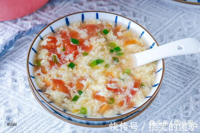 适合女人吃的晚餐，低脂鲜美，每天来一碗，体重悄悄地就轻了