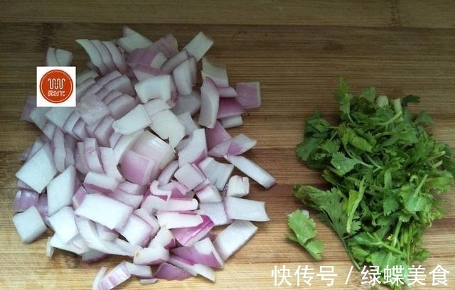 教你一道最受欢迎的下酒菜,做法很简单,有了它,喝小酒滋有味儿