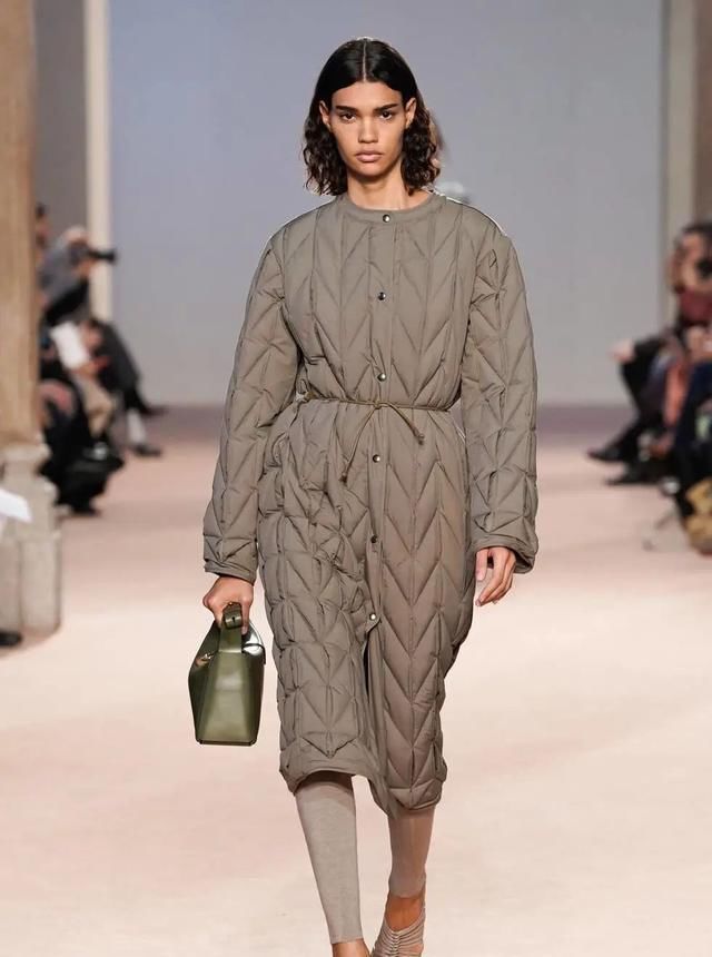 复盘时装周8种时尚打开方式202021秋冬潮流看这里