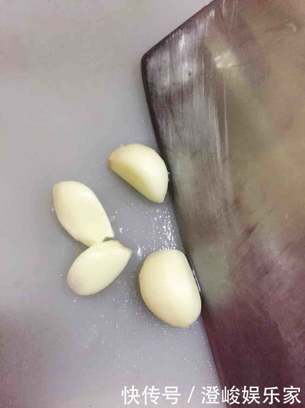 炒土豆丝,有人焯水有人直接炒全错了,这才是土豆丝正确的做法