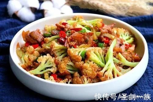 天冷了，12道热乎乎的菜学起来，暖胃又暖身，每天换着花来，真香