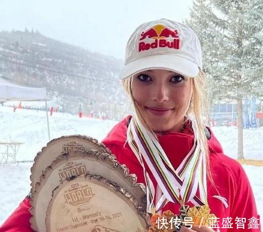 自由滑雪|厉害了!谷爱凌完成自由滑雪高难度动作,被赞跳出了游戏的操作!