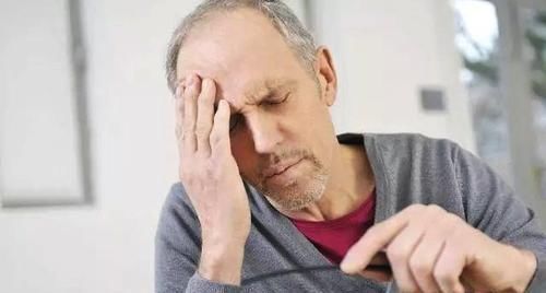 脑梗都是拖出来的这7个症状医生一直在提醒,可惜没多少人重视