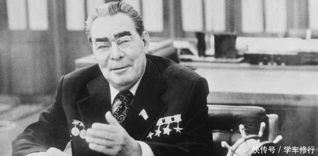 赫鲁晓夫|苏联的解体，不能全怪斯大林和美国，他们才是将苏联推向死亡的人