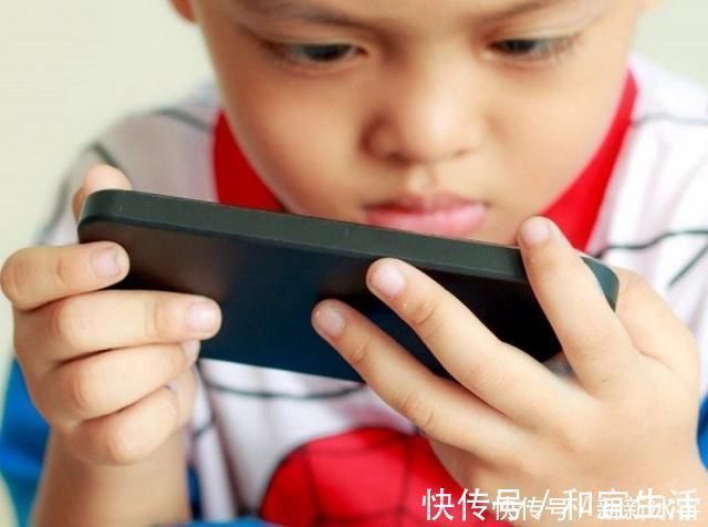 灵活度|经常玩手机的孩子,身上的这项能力,比不玩手机的孩子,要强太多