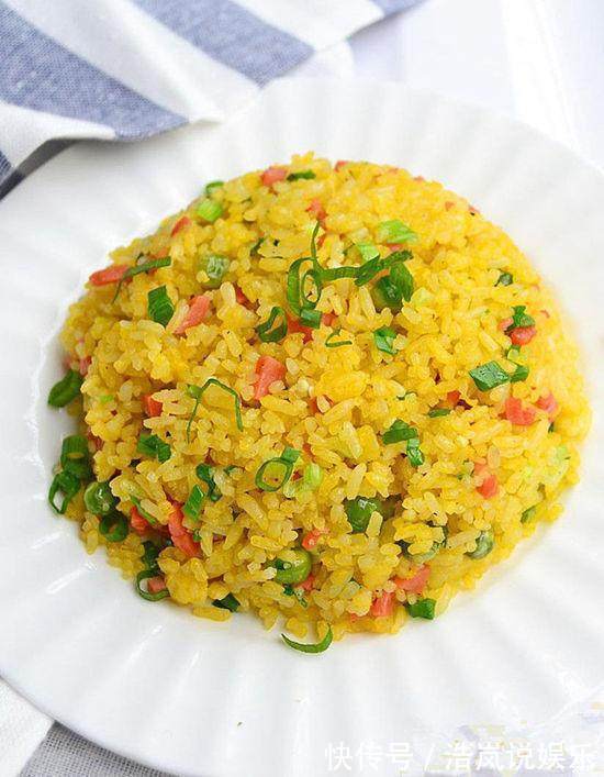 白饭|蛋炒饭先炒蛋还是先炒饭！这才是蛋炒饭的正确方式，粒粒金黄！