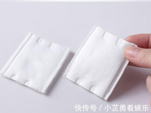 补水|化妆水湿敷没有效果?那可能是你打开的方式不对,正确方法在这里