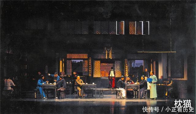老舍《茶馆》——大社会中的小人物沉浮录