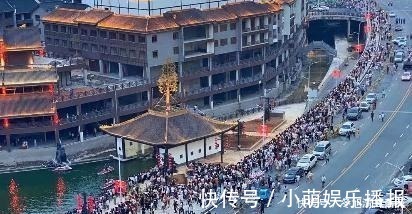 爆棚|浙江耗50亿巨资建“假古镇”，刚开业时人气爆棚，如今少有人问津！