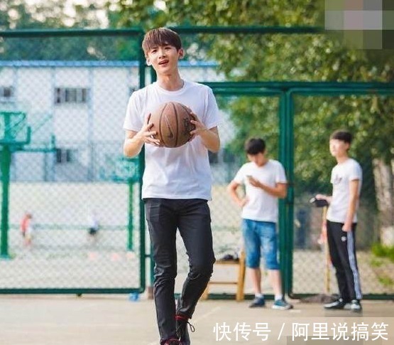 骨骼|男孩长高有2个“黄金期”,骨骼线闭合前都有机会,别放弃太早