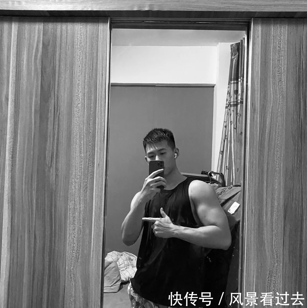 抵抗力|对这种长相帅气、身材壮硕的肌肉型男毫无抵抗力