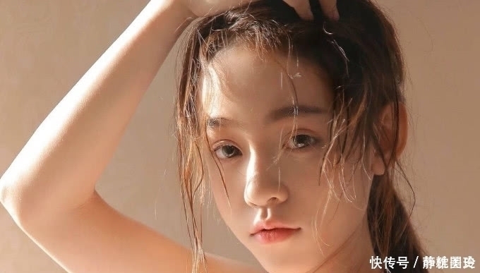 女生|女生经常“爆痘”的3大原因,和吃辣没半点关系,第二基本全在犯