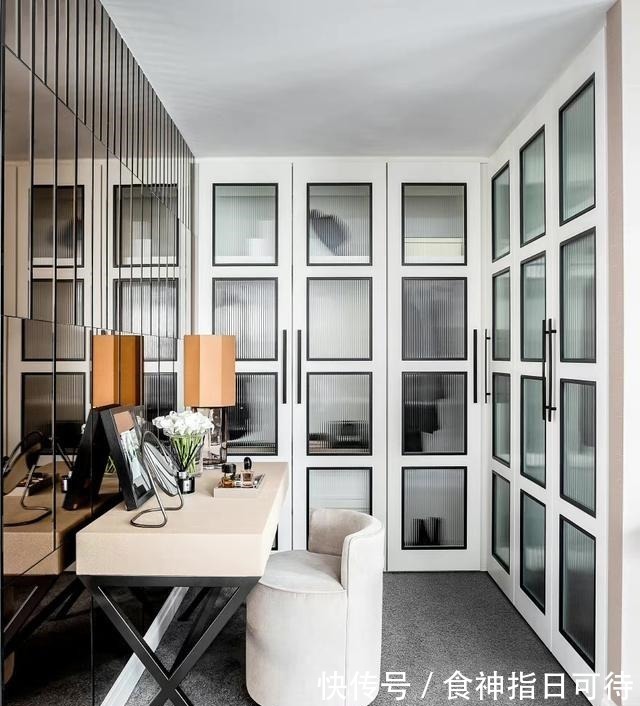 公寓|伦敦轻奢范公寓,粉系色彩独特艺术装饰,为家居带来休闲奢华感!