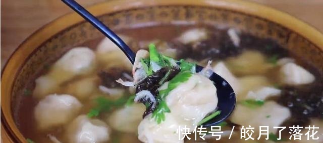 立秋后莲藕最养人,试试这样做,不炒不炖不凉拌,营养美味又解馋!