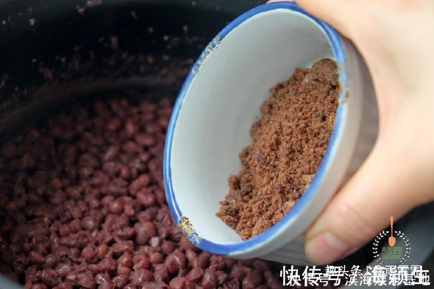 早餐饼不用面，不用包，一分钟一个，比馅饼简单，女人吃最养颜！